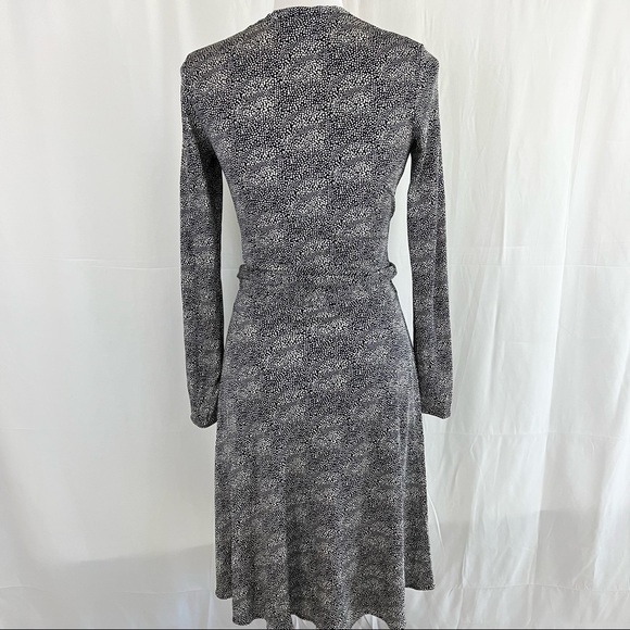 Tory Burch 100% Silk Wrap Tie Belt Dress Size XS - Picture 11 of 13